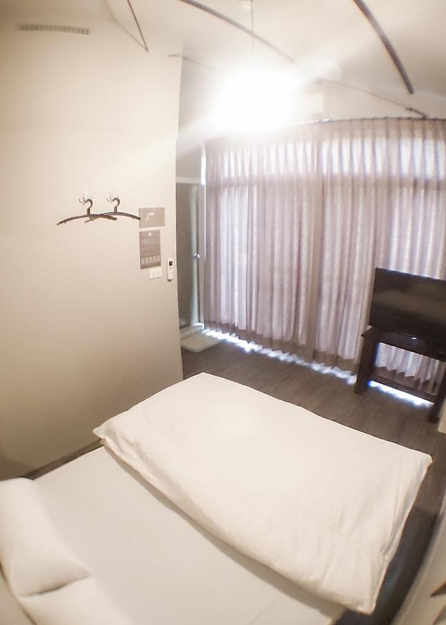 Feb Hostel Tainan Eksteriør bilde